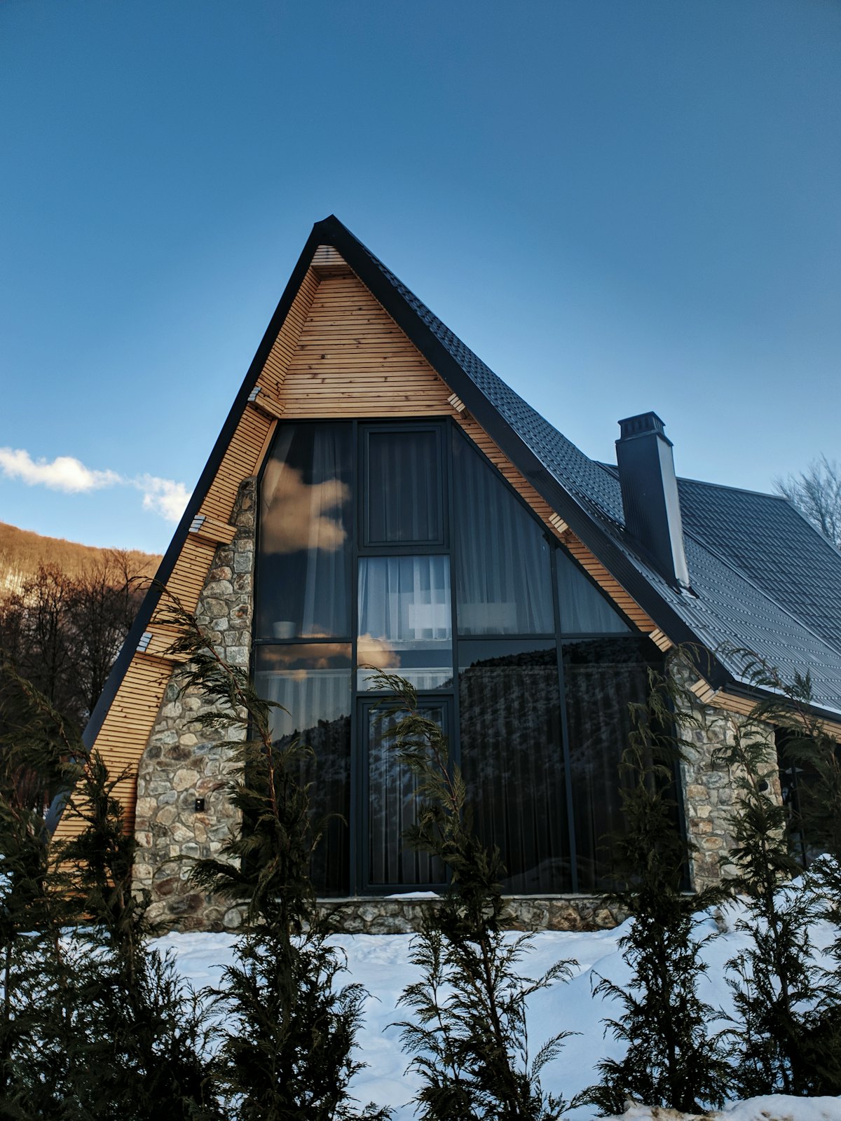 Домик A-frame с панорамным остеклением